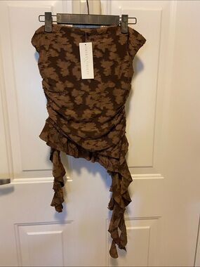 🤎TUBE TOP WITH RUFFLES🤎